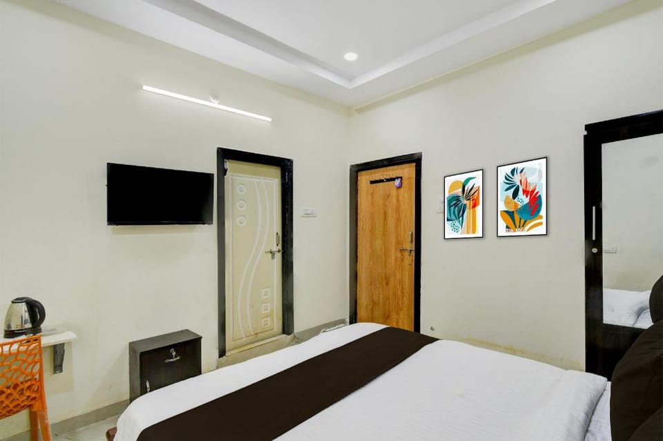Hotel O Jay Vaibhav Hotel in Hyderabad