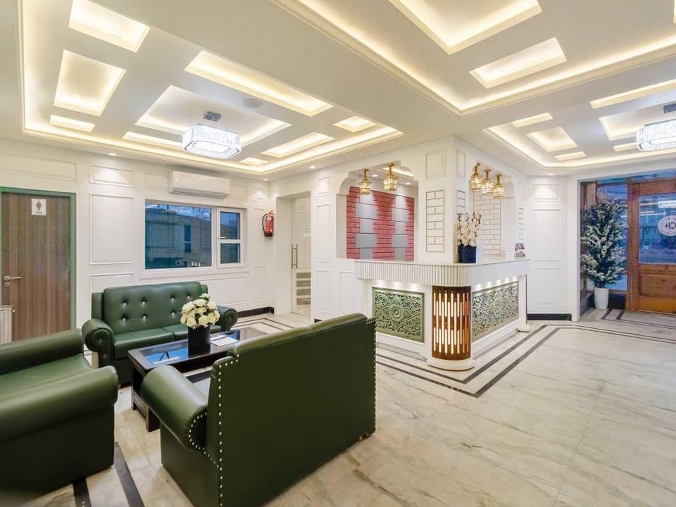 Palette Hotel Cecil by CheckIn Srinagar Hotel in India