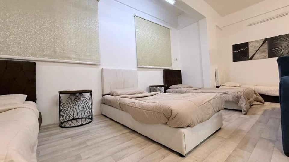 4-Bed Studio for Groups - Near Haram (3) Hotel in Medina