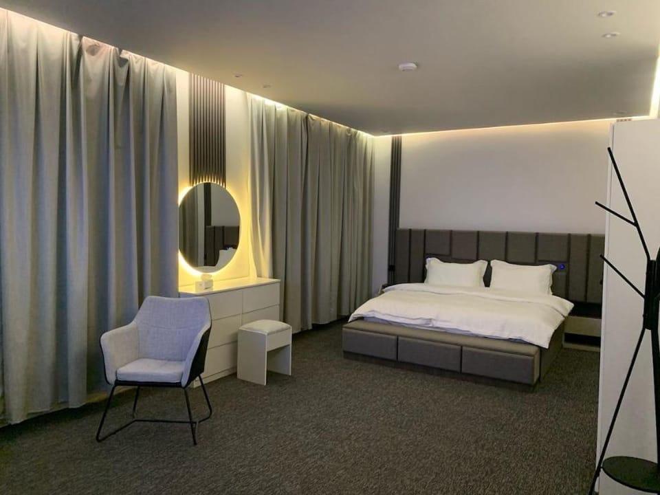 Elegant 2-Bedroom Apartment with Lounge Hotel in Medina