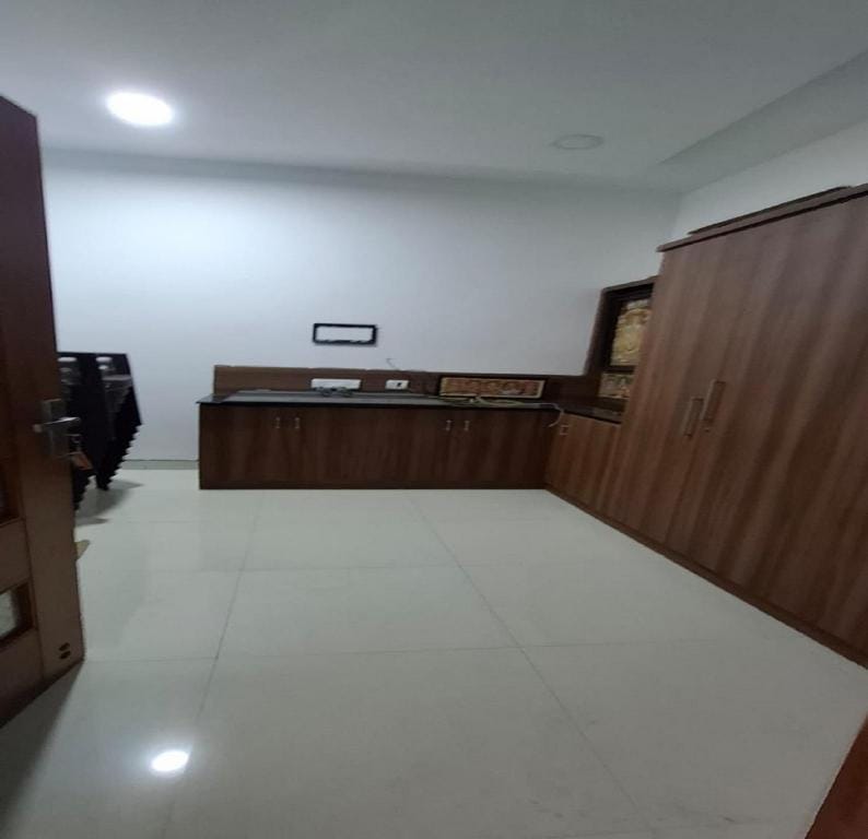 Radhe Heaven Hotel in Tamil Nadu