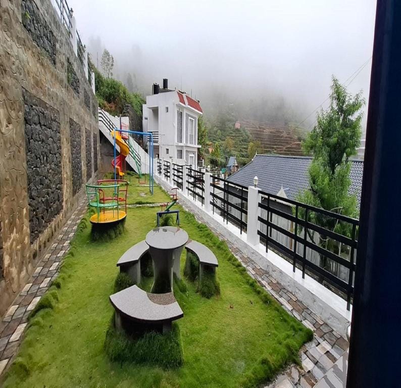 Radhe Heaven Hotel in Tamil Nadu