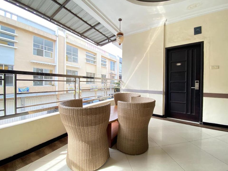 Lily Guest House Syariah RedPartner Hotel in East Java