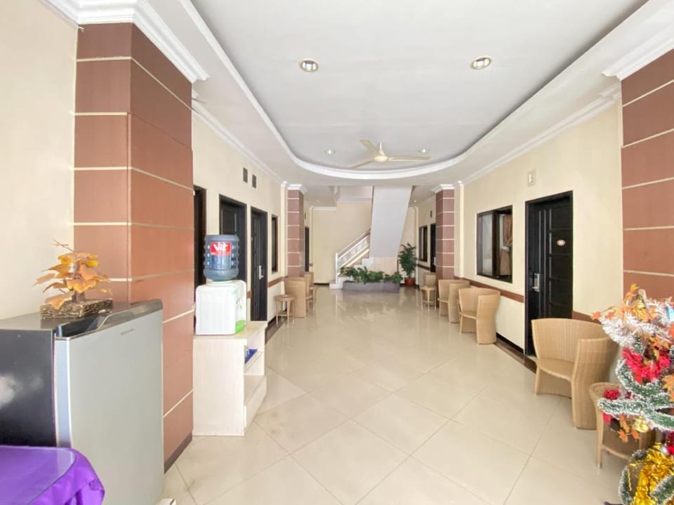 Lily Guest House Syariah RedPartner Hotel in East Java