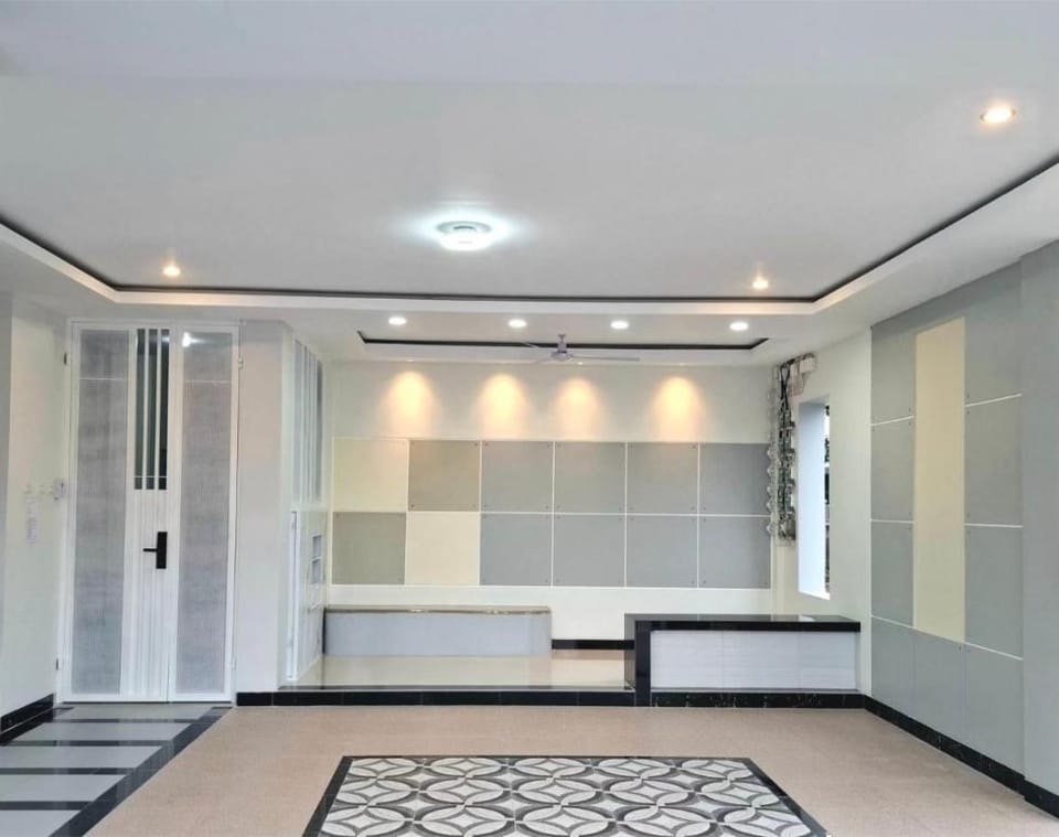 L.E penginapan Hotel in Indonesia