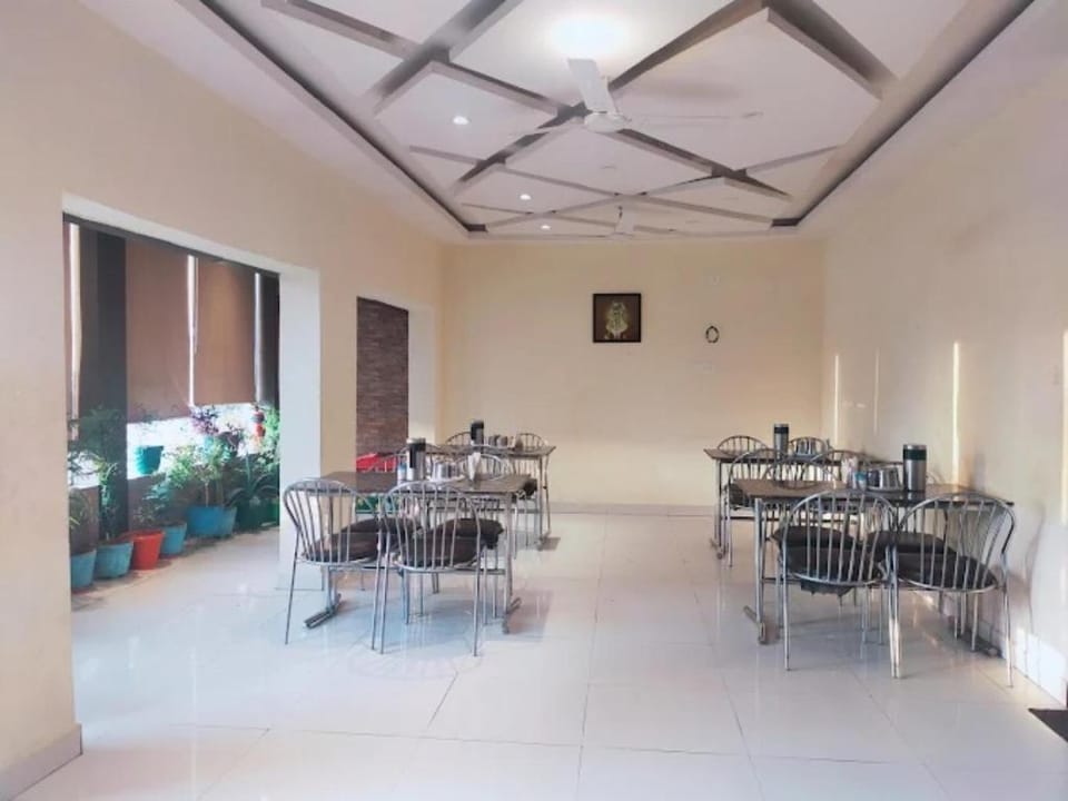 Hotel Svarnima Chitrakoot Uttar Pradesh Hotel in Uttar Pradesh