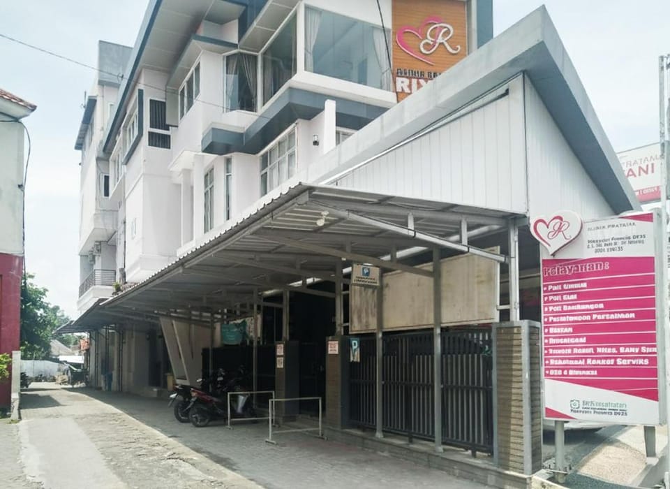 Riyani Residence Pemalang Mitra RedDoorz Hotel in Indonesia