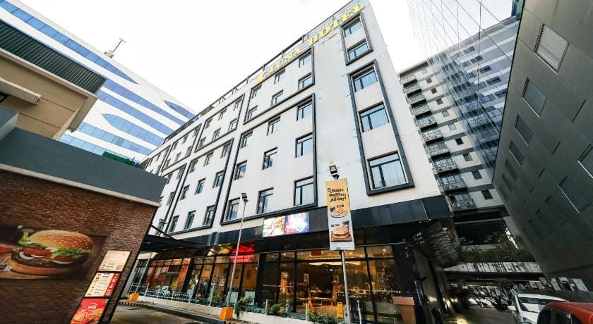Luna Hotel by RedDoorz near MOA Hotel in Pasay