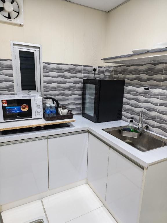 Tiny house with kitchen and balcony Hotel in Perak