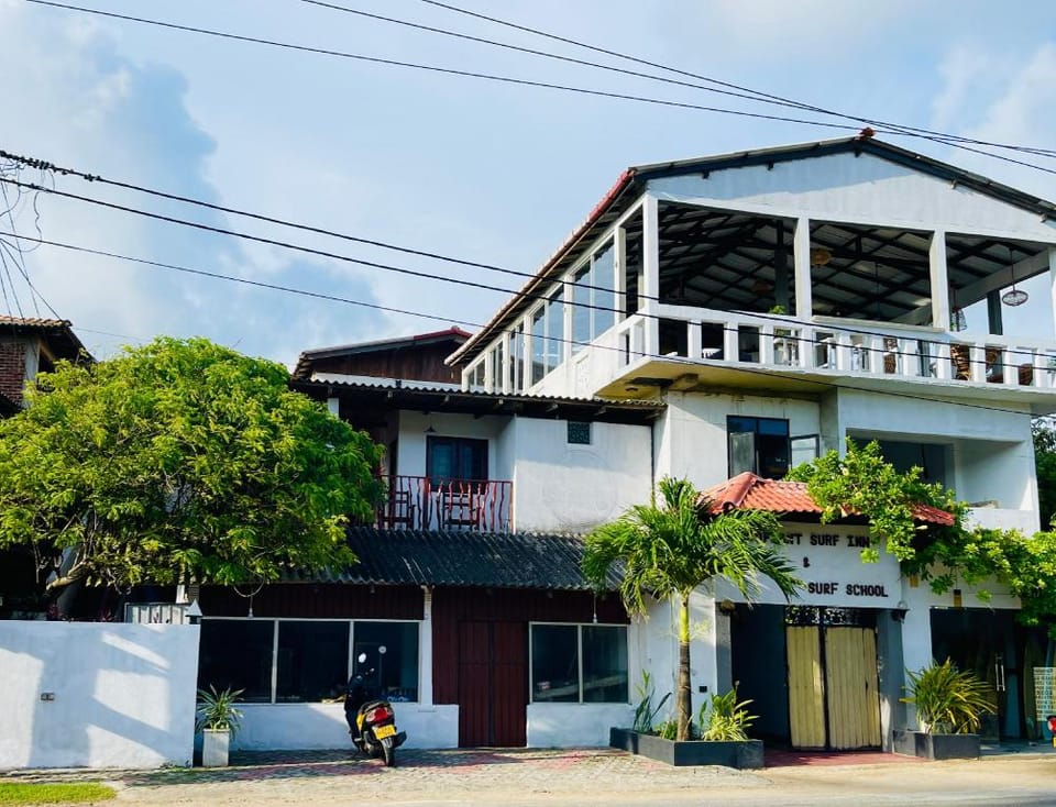 Ocean pearl Hotel in Southern Province