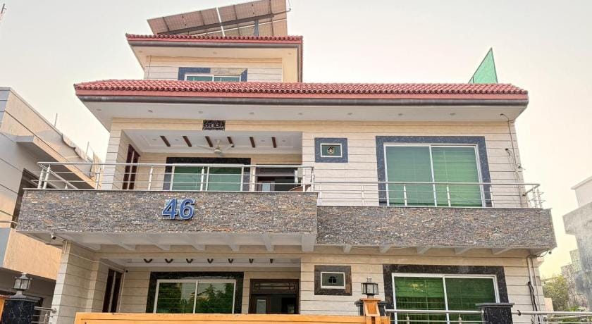 Sky Lodge Guest House Bed and Breakfast in Islamabad
