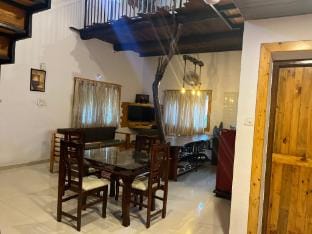 Hotel Madhuvan Villa  Apartment in Maharashtra