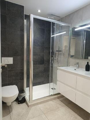 E1_7 Cosy and Relaxing Sea-Facing Studio Apartment in Gibraltar