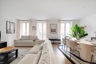 Superb apt A/C – 2BR/6P – St Germain-des-Prés Apartment in Paris
