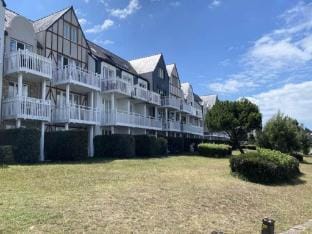 room apartment for 6 people - Selection - view of the Port Apartment in Arzon