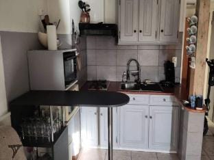 Apartment in Cros Beach near Port du Brusc Apartment in Six-Fours-les-Plages