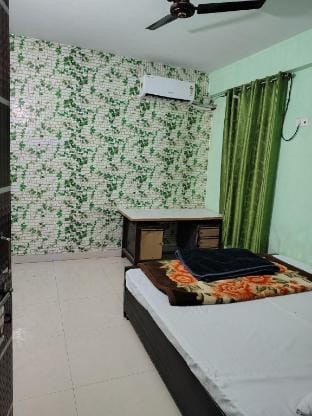 Luxury retreat 3 BHK flat near to kashi vishwanath Apartment in Varanasi