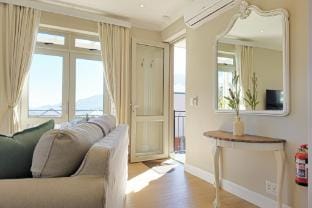 Serene Franschhoek One Bed with Breathtaking Views Apartment in Franschhoek