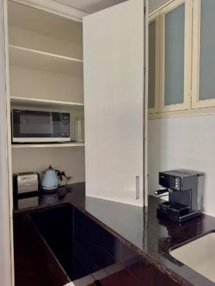 King Street Retreat Apartment in Perth