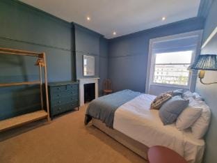 nap Bristol Clifton Village Apartment in Bristol
