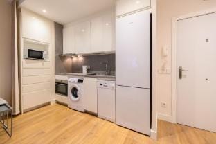 M (BSO5) Apartamento luminoso con 1 dormitorio y e Apartment in Madrid