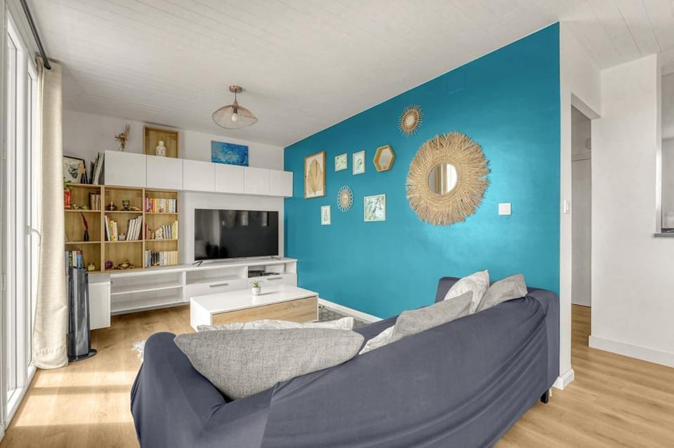 Appartement Vue Pyrénées - Proche Métro - Parking Apartment in Toulouse