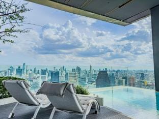 New City Condo in Central Bangkok Siam Paragon  Central World Apartment in Bangkok