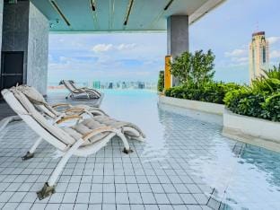 New City Condo in Central Bangkok Siam Paragon  Central World Apartment in Bangkok