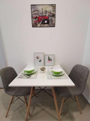 Cozy Premium Suite 5 @ I-City Apartment in Selangor, Malaysia
