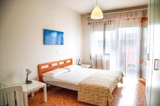 Downtown flat 250mt from the beach Apartment in Veneto