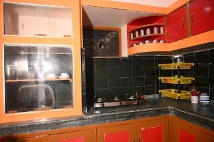 Archana Home Stay - 10 min from Baidhyanath Temple Apartment in India