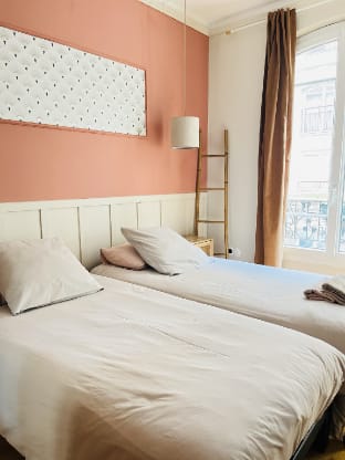 Cosy 2 Bedrooms, Paris, Near Metro, 4 Peoples Apartment in Issy-les-Moulineaux