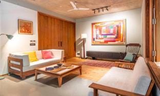 Gulmohar527 |3BHK Service Apartment Defence Colony Apartment in New Delhi