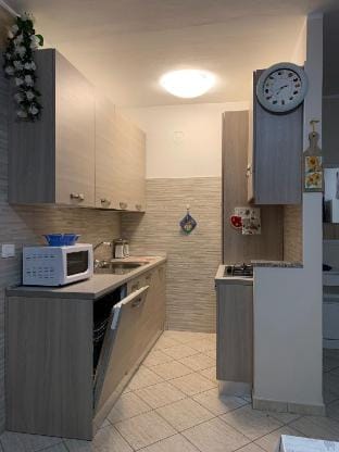 Renovated flat near the main avenue Apartment in Rosolina Mare