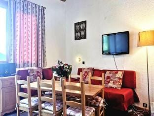 Apartment in Planchamp with Ski-InSki-Out Apartment in Les Avanchers-Valmorel
