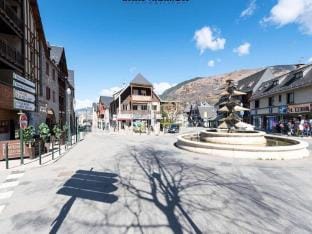 Rooms for 8 People Apartment in Saint-Lary-Soulan
