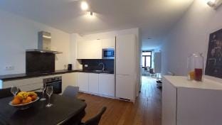 Charming apartment at heart of Brussels-Marolles Apartment in Saint-Gilles