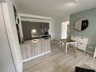 Le Pimpant - 2p - Proche M  tro - Tout   quip Apartment in Toulouse