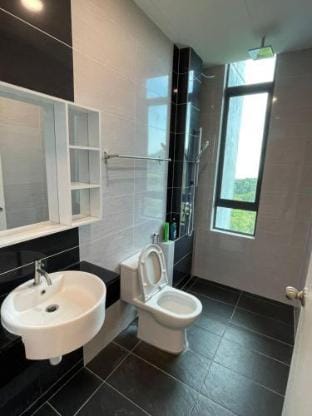 22 Penthouse by BRB, Airport View & 18 Pax Apartment in Bayan Lepas