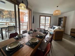 Apartment in Vars with Spa and Slope Access Apartment in Provence-Alpes-Côte d'Azur