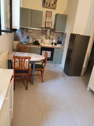 Appartamento accogliente vicino Metro 1 Apartment in Milan