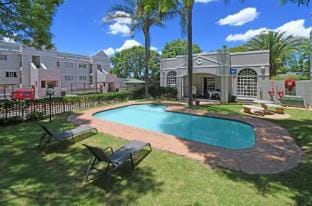 Cosy 2bed in heart of Sandton Apartment in Sandton