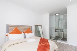 3 bedroom apartment in sandton city Apartment in Sandton