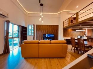 Khaolak LOFT Suite B with 2 King size beds 1 bathroom at Kokotel Montana Hotel Apartment in Khuekkhak