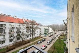 Lumina bright apartment near Lazienki Krolewskie Apartment in Warsaw