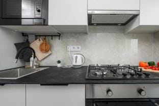 Lumina spacious 3-room apartment with parking Apartment in Warsaw