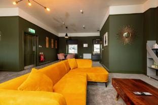 Penthouse City Studio - Perfect Base for Exploring Medieval Kilkenny Apartment in Kilkenny City