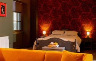 Penthouse City Studio - Perfect Base for Exploring Medieval Kilkenny Apartment in Kilkenny City