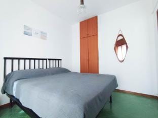 Bright holiday home with balcony Apartment in Lido di Jesolo