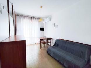 Seaside studio apartment with balcony Apartment in Lido di Jesolo